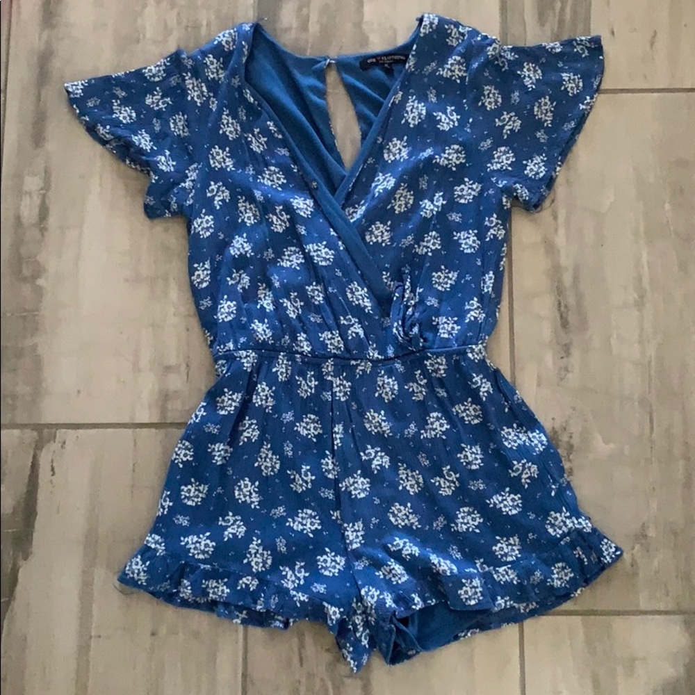 BLUE FLORAL PRINT ROMPER
